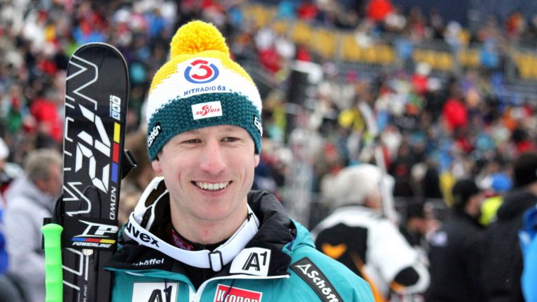 Hannes Reichelt holt im Super-G die Goldmedaille