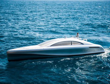 Weltpremiere der Mercedes-Benz Style Luxusyacht „Arrow460–Granturismo“