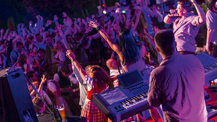 8. AlmSommerparty Rasmushof Kitzbühel 2016