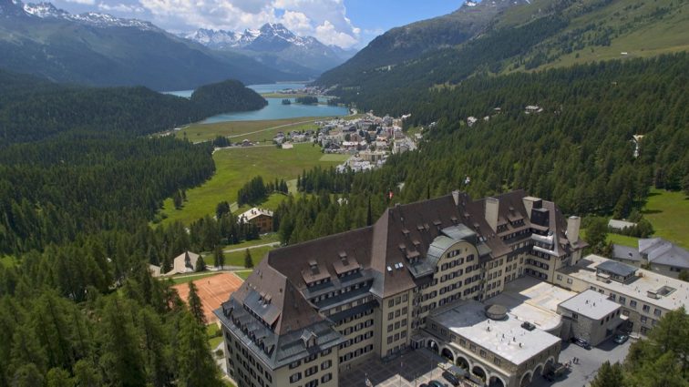 SUVRETTA HOUSE ST. MORITZ: Very British Indeed! Der neue Gin’Ius Club