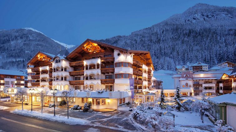 Spektakulärstes Skiopening der Alpen am 25. November 2017 und Startschuss für einen „High-End-Winter“ im Hotel Trofana Royal in Ischgl