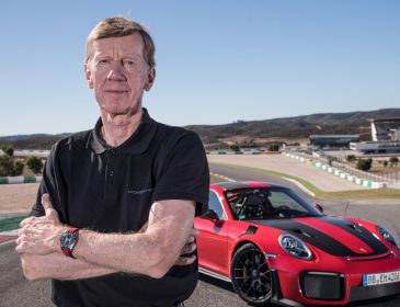 Walter Röhrl feiert silbernes Jubiläum bei Porsche