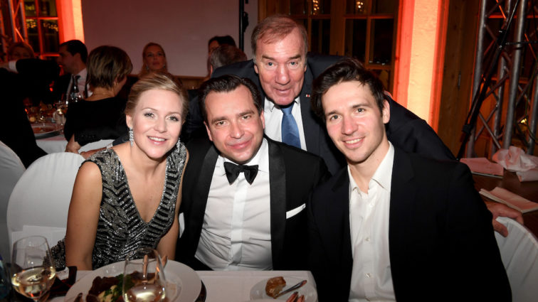 Hahnenkamm 2018: 1. FCR Eagles Charity Night hat die Audi Night abgelöst