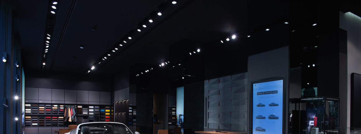 Neues „Porsche Studio“ in Mailand eröffnet