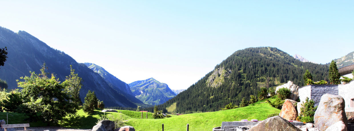 Das Hotel Jungbrunn in Tannheim in Tirol präsentiert sich in neuem Gewand und mit Ayurveda