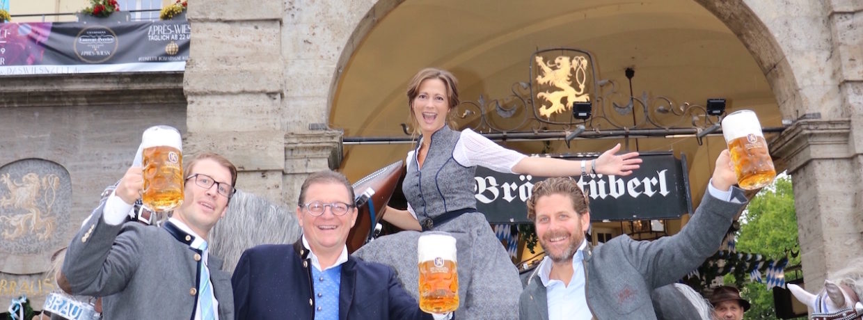 Das „Wiesnzelt” am Stiglmaierplatz: Die größte Party Münchens während der Wiesn