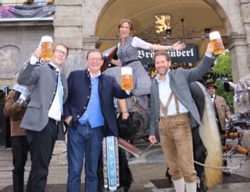 Das „Wiesnzelt” am Stiglmaierplatz: Die größte Party Münchens während der Wiesn