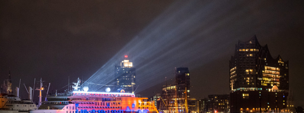 Hapag-Lloyd Cruises tauft HANSEATIC inspiration in Hamburg