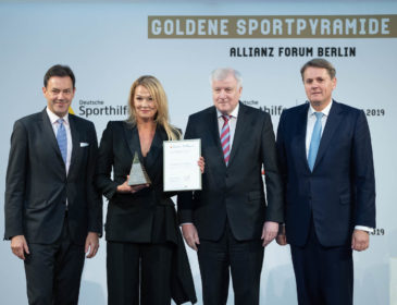 Goldene Sportpyramide: Franziska van Almsick verdreifacht Preisgeld auf 75.000 Euro