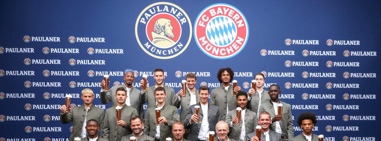 Lederhosen-Shooting des FC Bayern bei Paulaner am Nockherberg