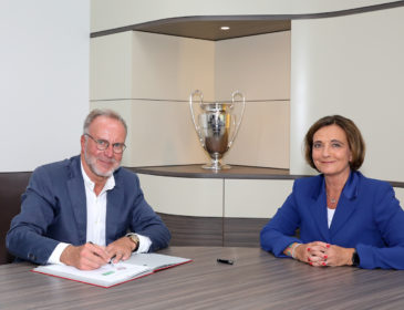 FC Bayern München und SOS-Kinderdörfer schließen Kooperationsvertrag