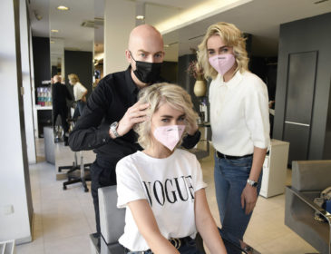 Erster Friseurbesuch nach dem Lockdown im Salon Pauli in München