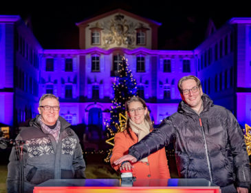 Weihnachtlicher Lichterglanz auf der Insel Mainau