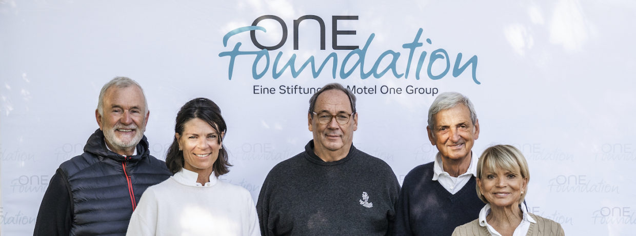 ONE FOUNDATION – Spende in Höhe von 100.000 EURO an BROTZEIT E.V.