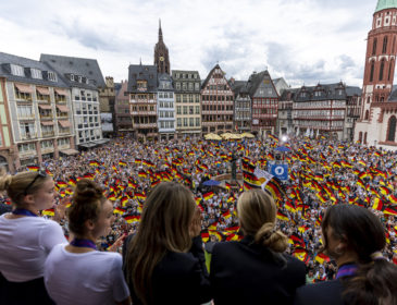 Empfang der Deutschen Frauen-Nationalmannschaft in Frankfurt