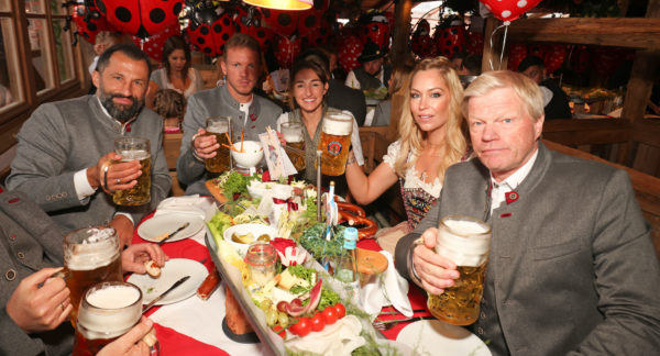 Der FC Bayern München auf dem Oktoberfest: Wiesnbesuch 2022