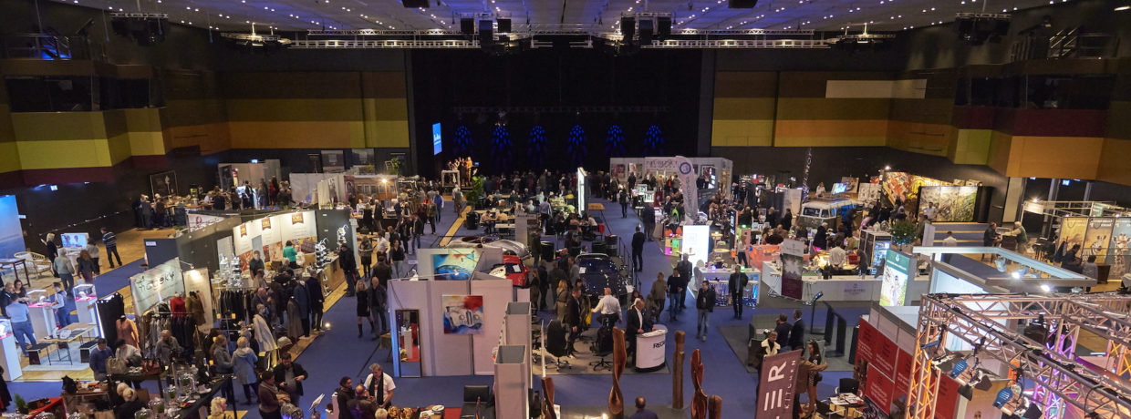 EuroMotor® Stuttgart: „besondere Messe für Luxus-Automobile und gehobene Lebensart