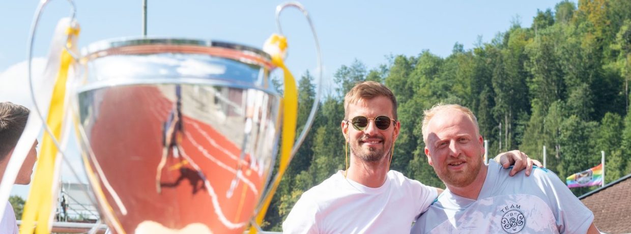 Benefiz-Fußballspiel mit den Bananenflanker-Legenden am Tegernsee