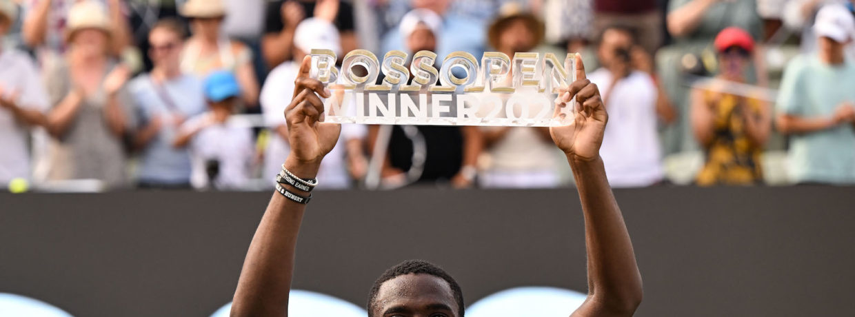 Frances Tiafoe triumphiert nach dramatischem Finale bei den BOSS OPEN