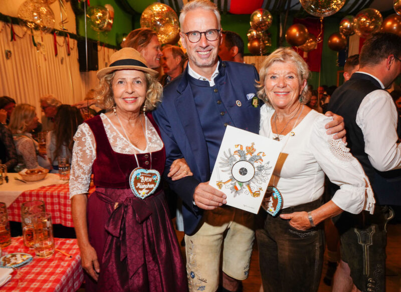 Oktoberfest 2023: 18. Armbrustschießen der BMW Niederlassung München