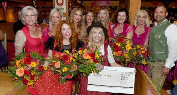 5. Ladies Red Wiesn auf dem Münchner Oktoberfest