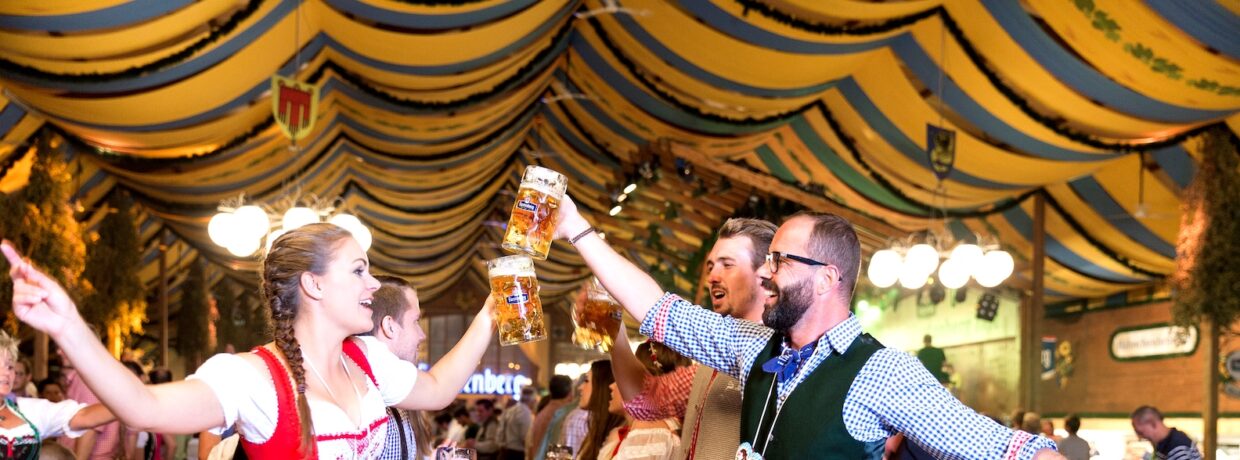 Das Fürstenbergzelt auf dem Cannstatter Wasen mit neuem Festwirt