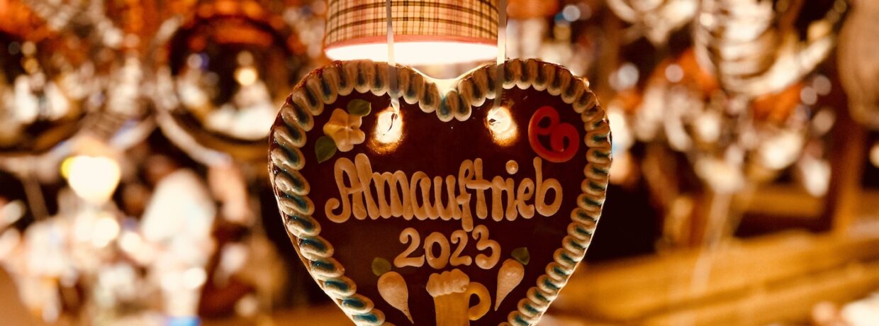 25 Jahre „Almauftrieb“- Der hochkarätige Kult Oktoberfest-Event in der Käfer Wiesn-Schänke