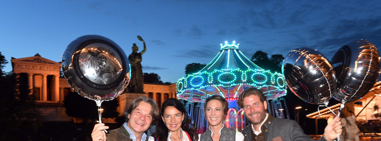 25 Jahre Almauftrieb in Käfer´s Wiesn-Schänke: Großes Jubiläum des Kult-Events