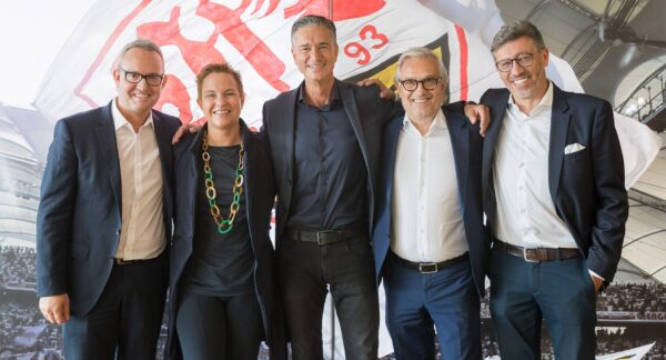Porsche AG steigt als Investor beim VfB Stuttgart ein