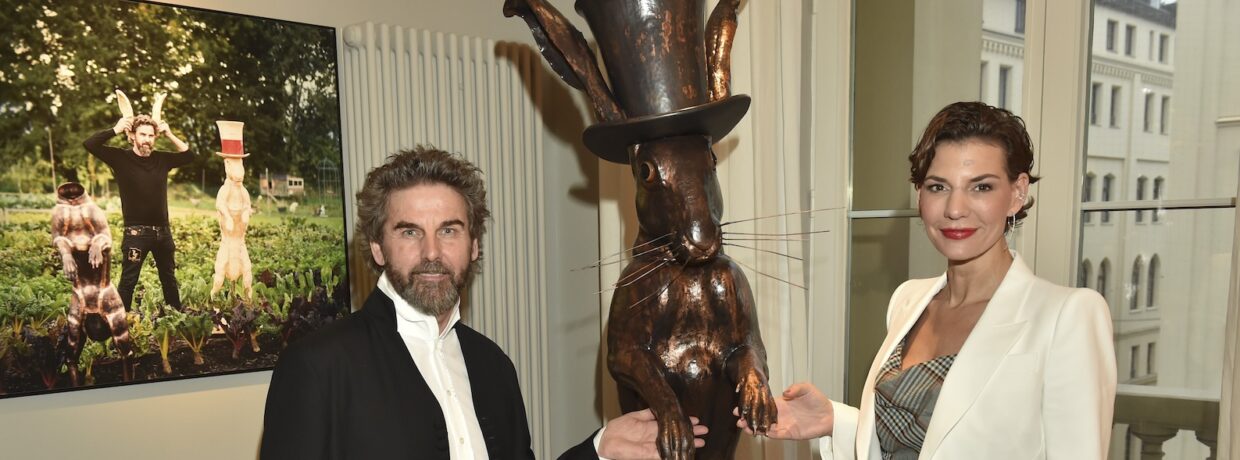Ausstellung „Alice im Wunderland“ von Sarah Kronsbein und HERMANN