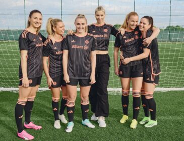 Premiere in der Vereinsgeschichte: FC Bayern Frauen mit eigenem Trikot