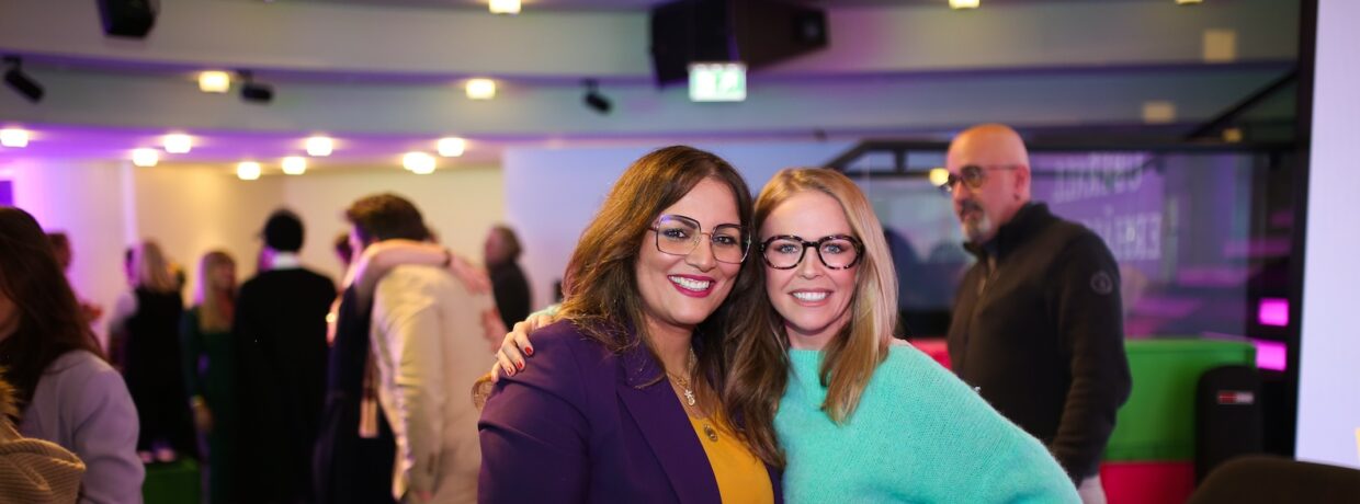 Frauenpower bei der Buch-Premiere von Saina Bayatpour