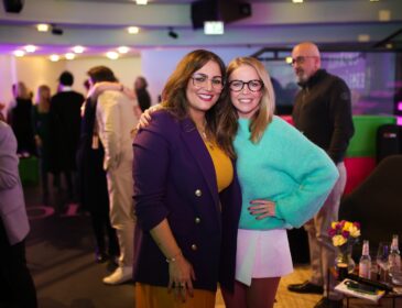 Frauenpower bei der Buch-Premiere von Saina Bayatpour