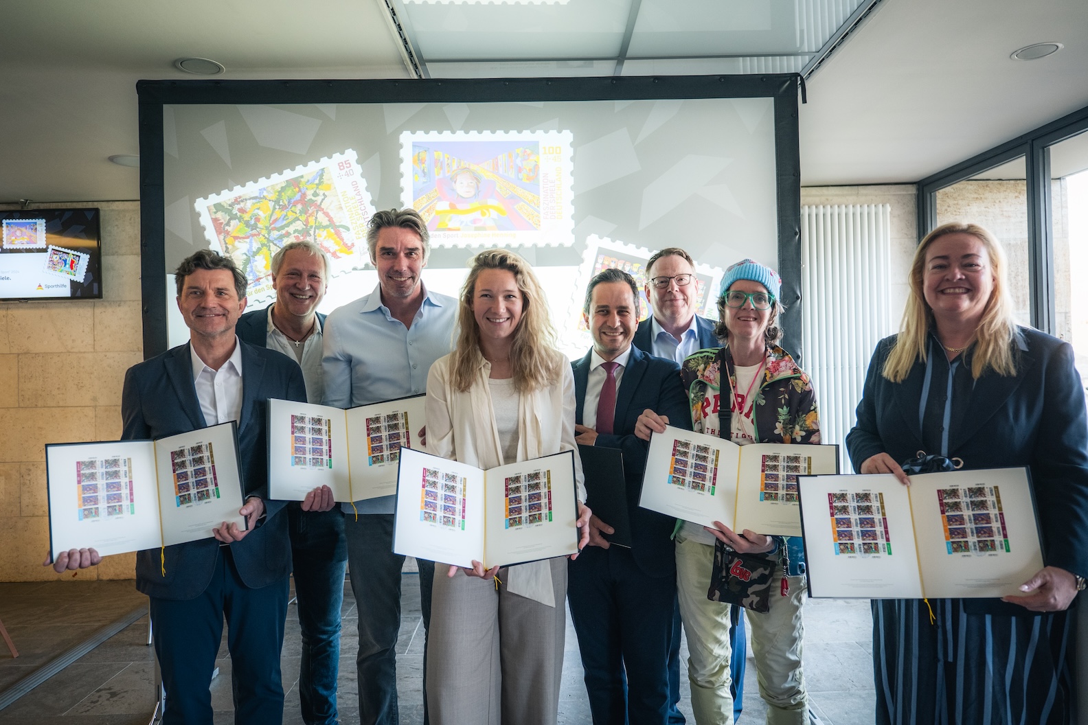 Sportbriefmarken-Serie 2024 zugunsten der Sporthilfe vorgestellt