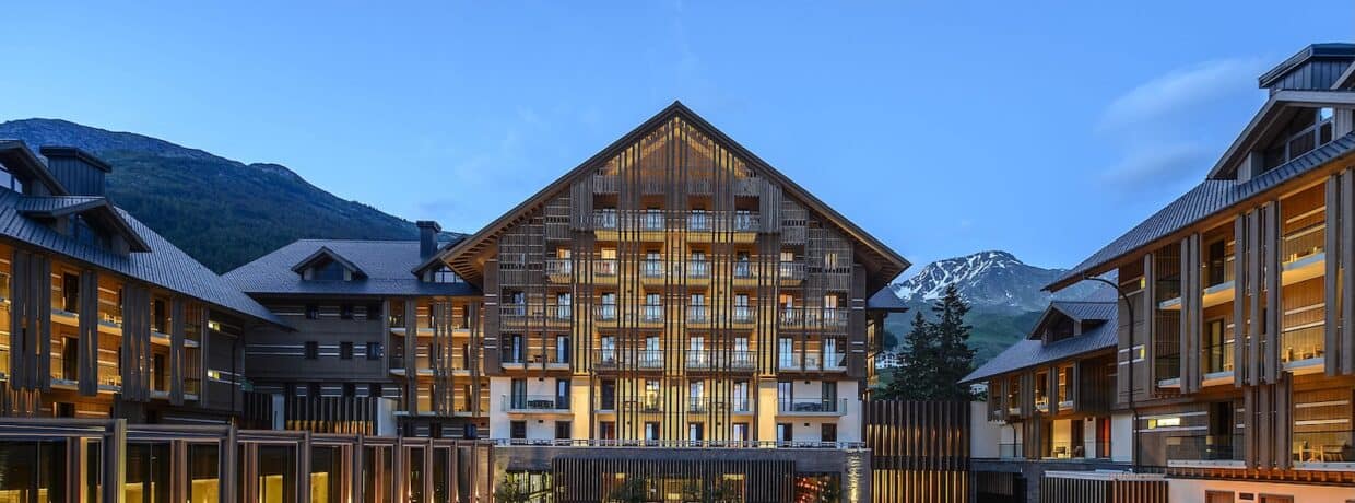 Internationale Supercar Ikonen in den Schweizer Alpen: SOC Classic 2025 im The Chedi Andermatt