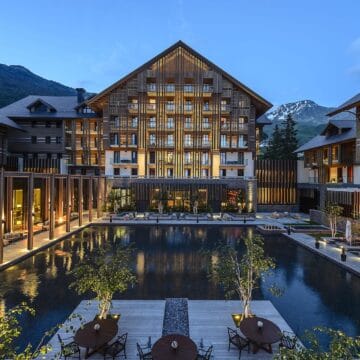 Internationale Supercar Ikonen in den Schweizer Alpen: SOC Classic 2025 im The Chedi Andermatt