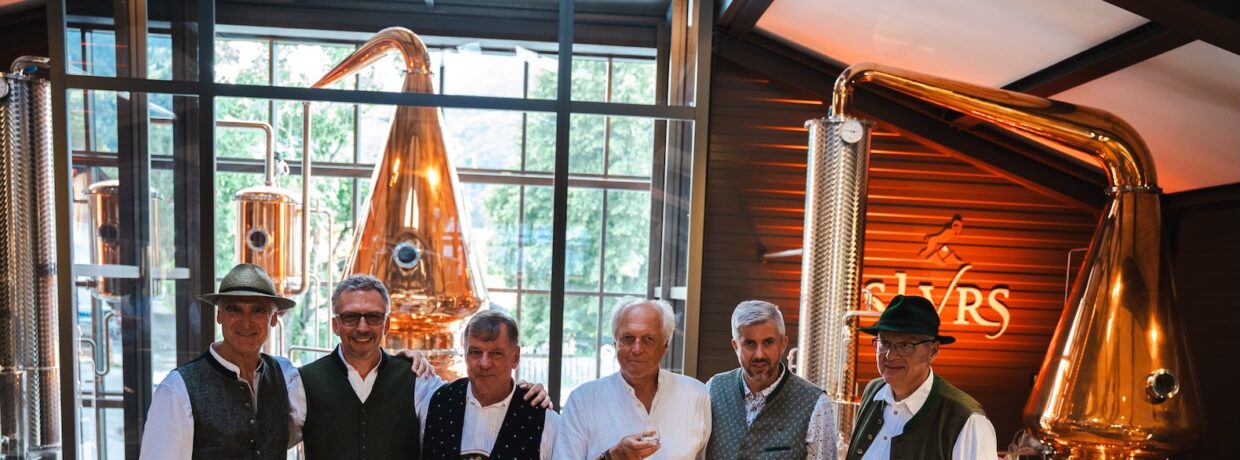 Whisky mit Weitblick: SLYRS eröffnet modernste Destillerie Europas