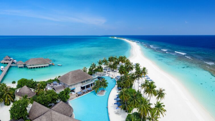 Das Luxusresort Finolhu Baa Atoll Maldives wird mit dem Traveler’s Choice Award 2025 ausgezeichnet