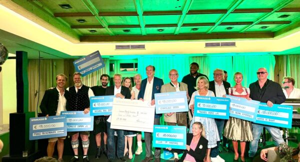 445.000 Euro für den guten Zweck beim 11. EAGLES Charity Cup Kitzbüheler Alpen