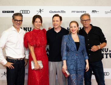 DAS KANU DES MANITU feiert Weltpremiere in München
