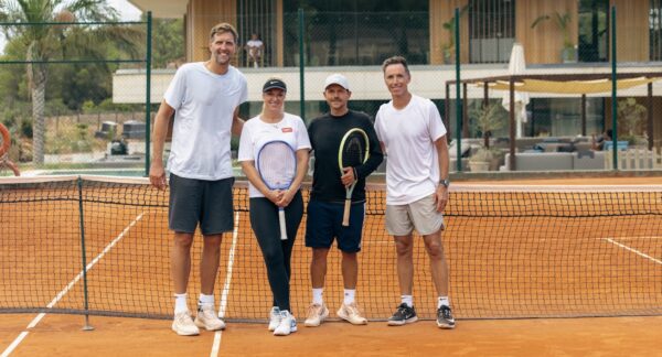 Dirk Nowitzki und Steve Nash als Ehrenmitglieder im Mallorca Country Club ausgezeichnet