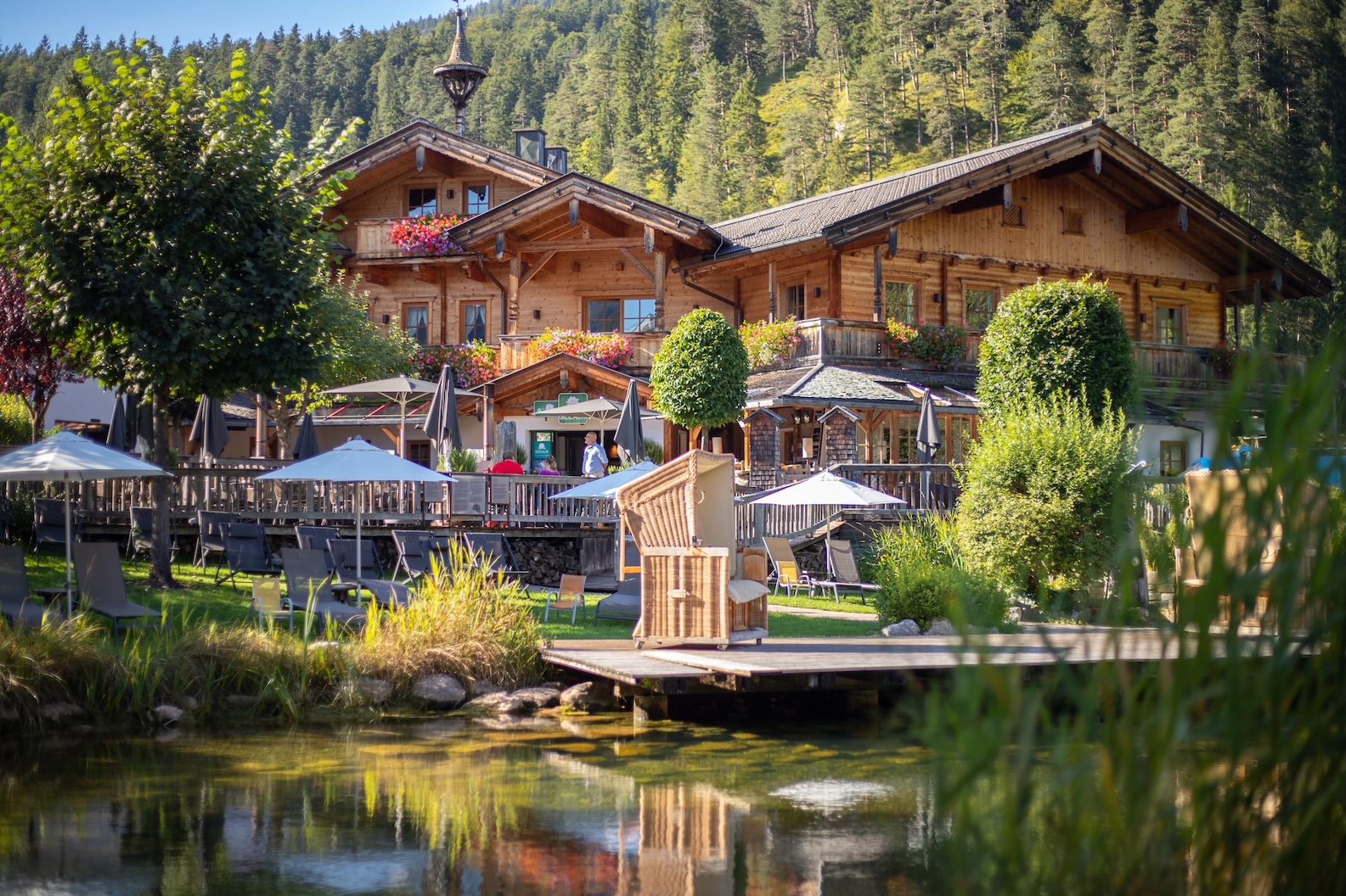 Naturteich des Sporthotels Quelle: Hübner Nadja (Familienparadies Sporthotel Achensee)