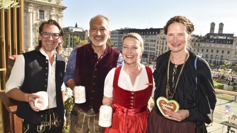 „Ingolstadt Village“ lud zum Trachten- und Schützenumzug ins neue Hotel Koenigshof