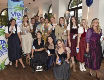 „Vita Coco Wiesnzauber” im Weinzelt