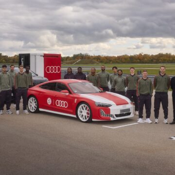 Audi übergibt neue Dienstwagen an FC Bayern München