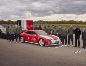 Audi übergibt neue Dienstwagen an FC Bayern München