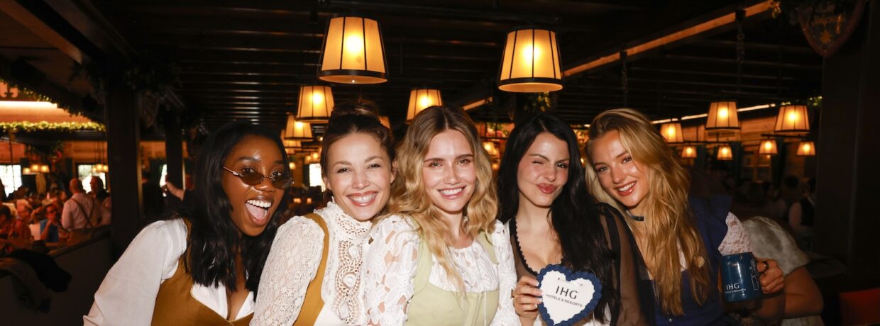 Oktoberfest-Event von IHG Hotels & Resorts im Marstall Festzelt