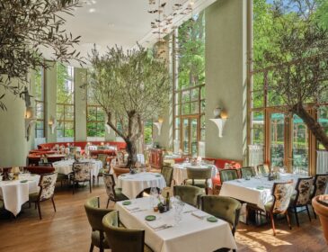 Karen Webb – Public Speaking Workshops im The Charles Hotel