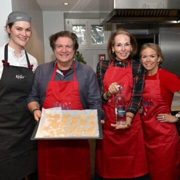 Promi Backen bei Käfer: 3. Hallstein Wasser Christmas Cookie Exchange-Benefizaktion