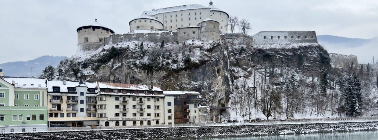 Ein Haus, fünf Welten und 600 Jahre Geschichte: Hinter alten Mauern in Kufstein beginnt eine Reise für Genießer